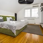 Art Of Living Luxury Suite Three